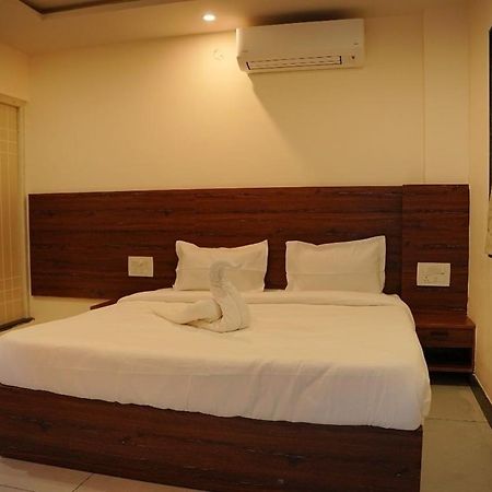 Super Townhouse Shivamogga Formerly Karthik Bhavan Eksteriør billede