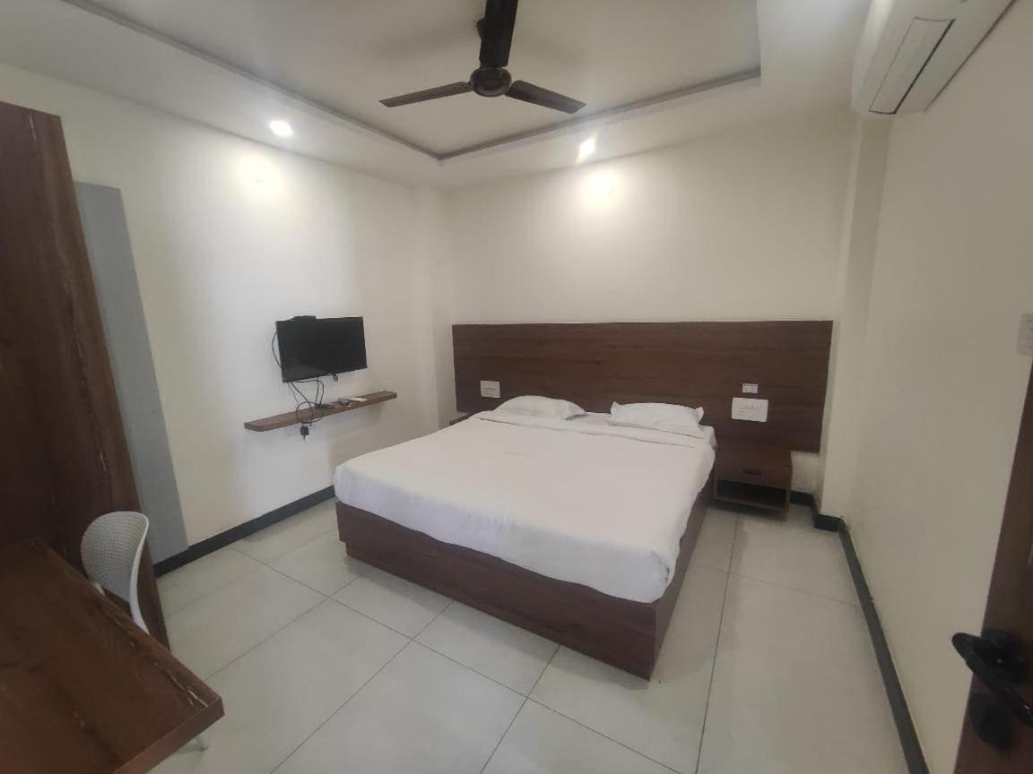 Super Townhouse Shivamogga Formerly Karthik Bhavan Eksteriør billede