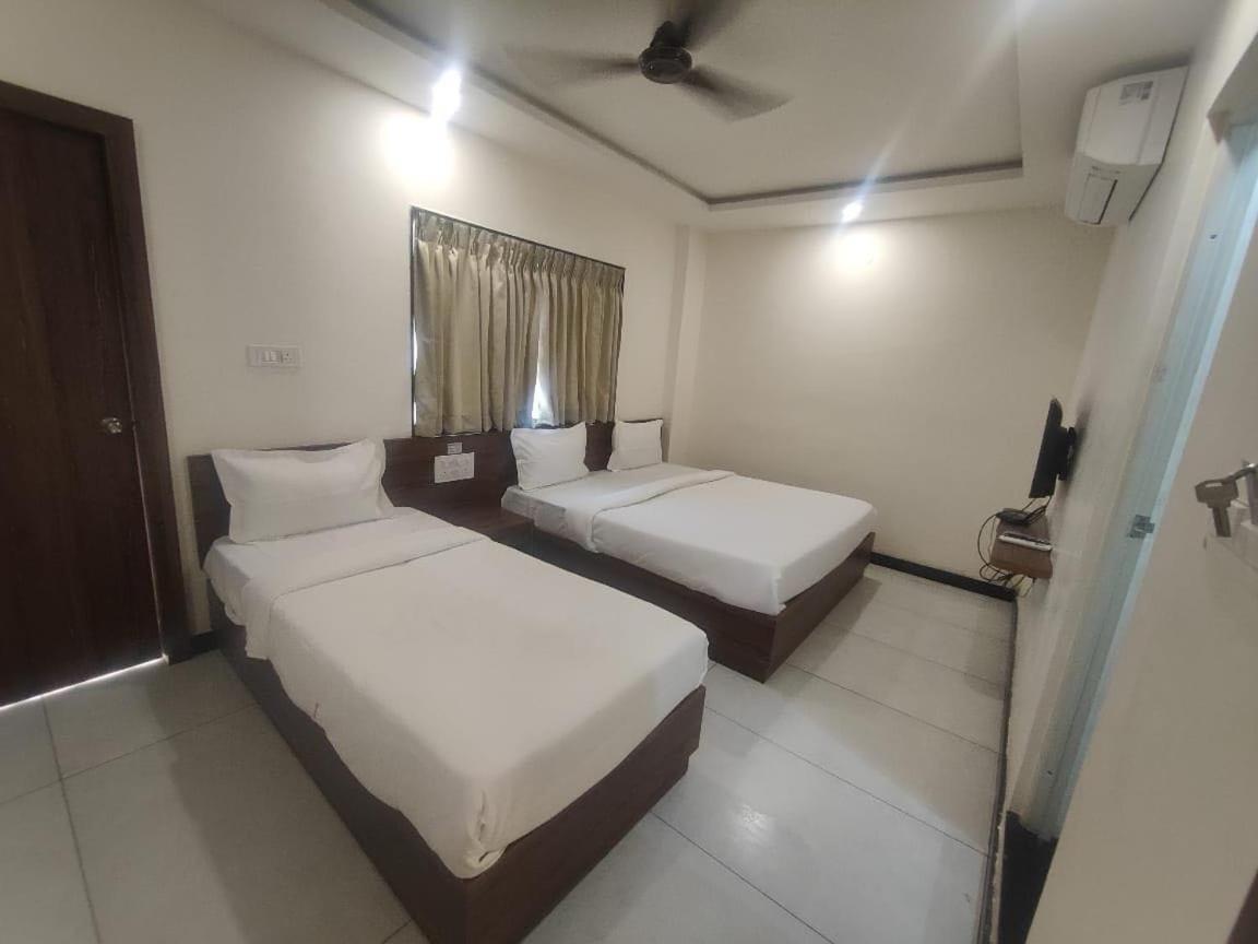 Super Townhouse Shivamogga Formerly Karthik Bhavan Eksteriør billede