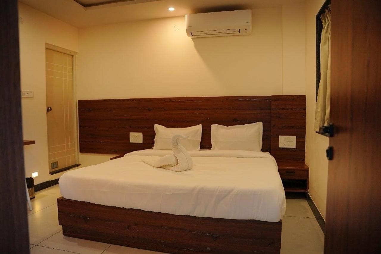 Super Townhouse Shivamogga Formerly Karthik Bhavan Eksteriør billede